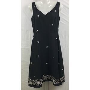 Paraphrase Dress Women 4 Black Floral Flare Dress Fully Lined Embroidered